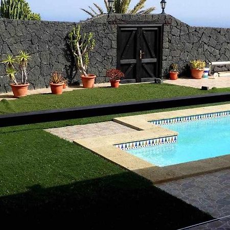 Apartamento Los Llanitos En La Asomada Tias Bagian luar foto