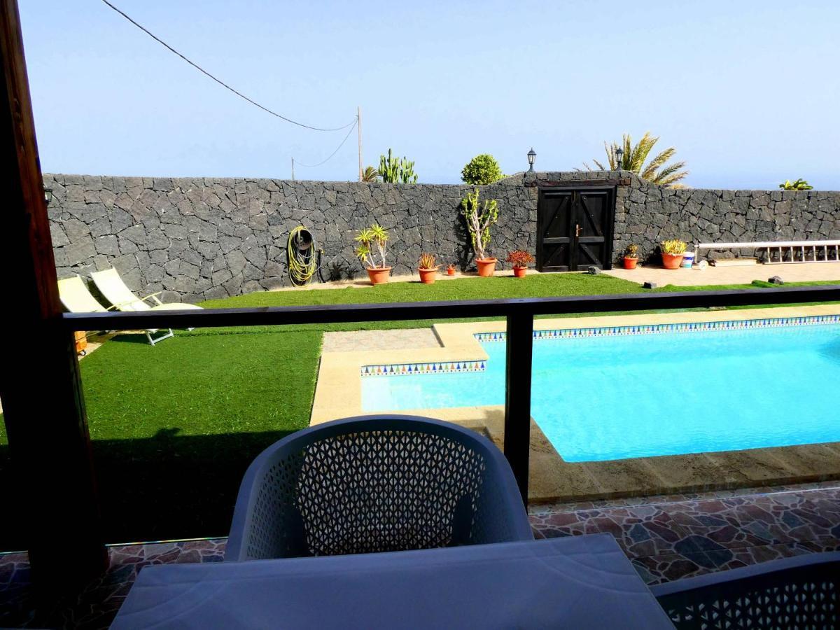 Apartamento Los Llanitos En La Asomada Tias Bagian luar foto